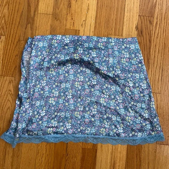 Frankie's Bikinis Blue Floral Skirt - Picture 4 of 4